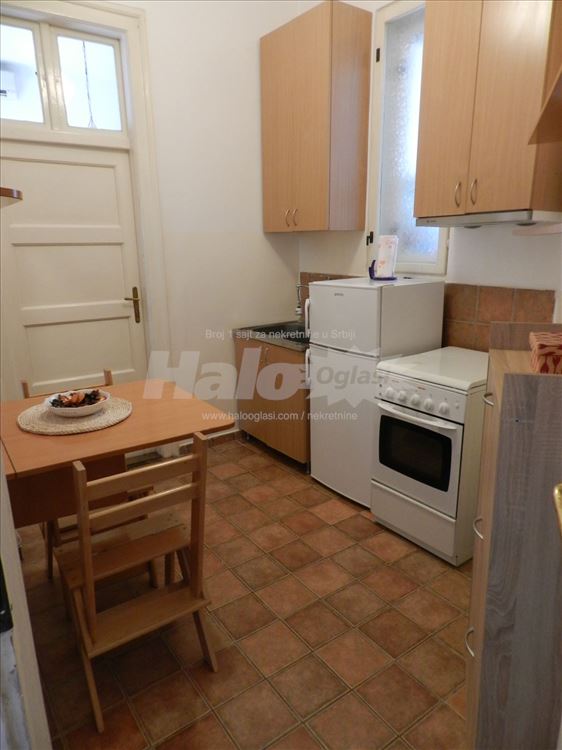издавање гарсоњере — 3