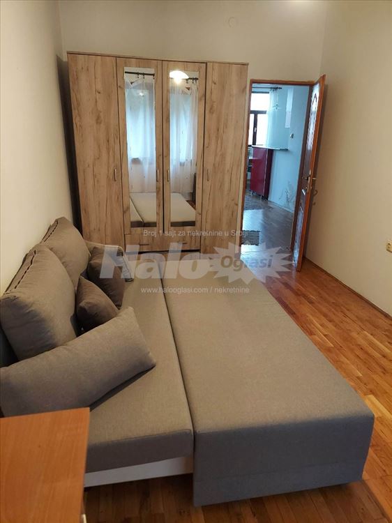 Стан 65 м2 Земун Гардошка, 450 Е — 10