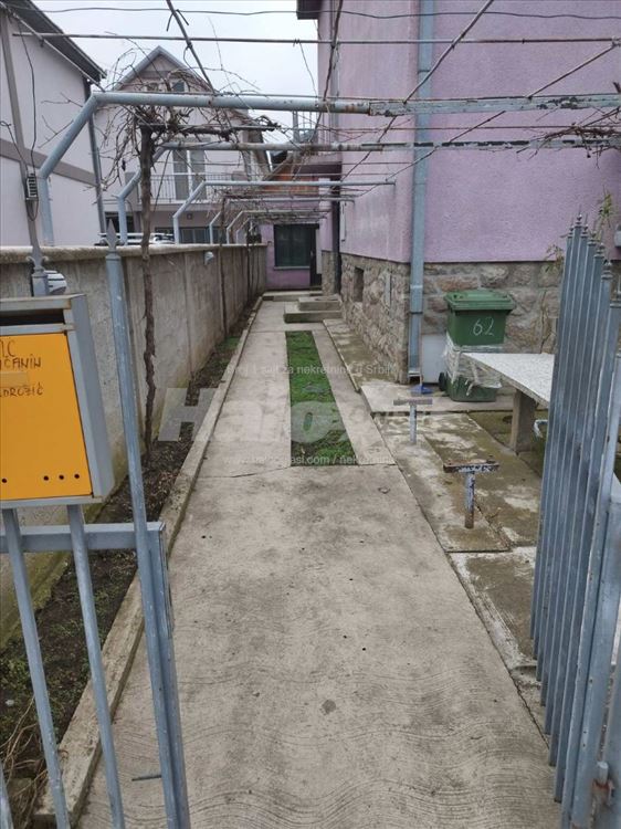  Prodaje se kuća u Batajnici – ul. Milice Rakić — 4