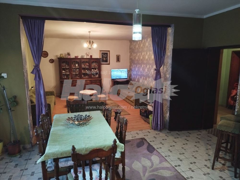  Prodaje se kuća u Batajnici – ul. Milice Rakić — 11