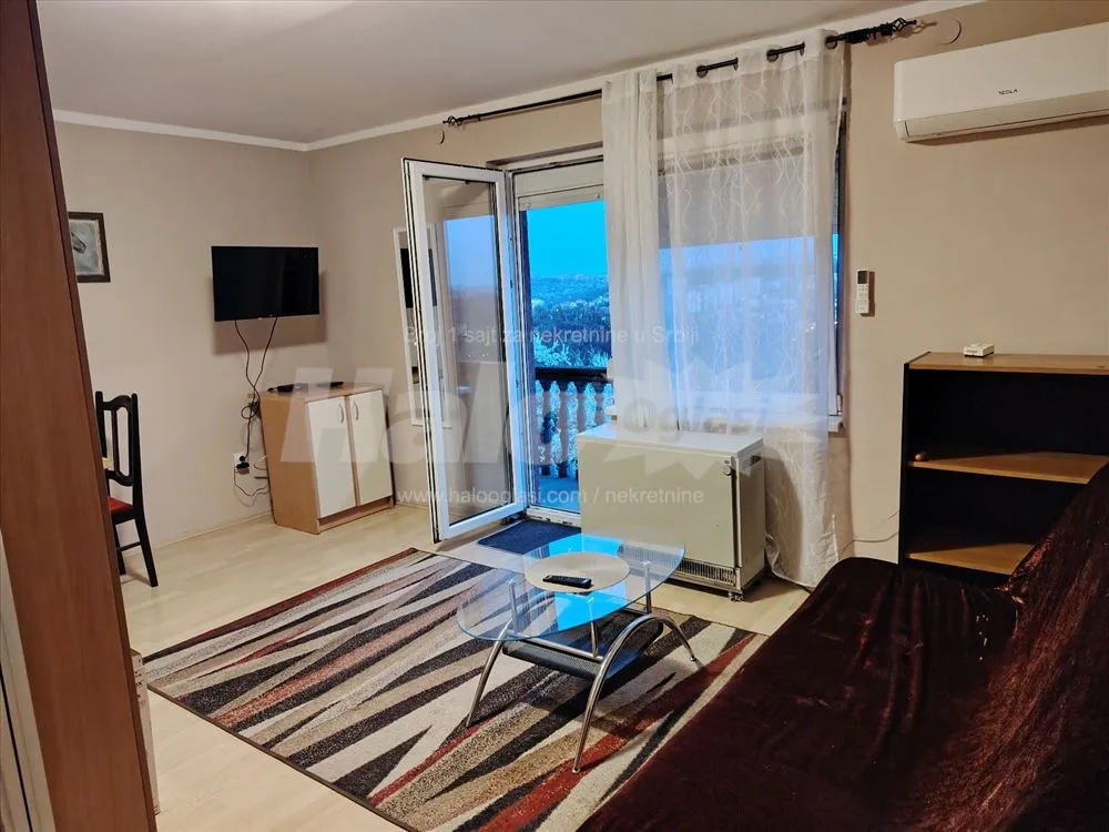 0,5 garsonjera 25m2,vlasnik — 5