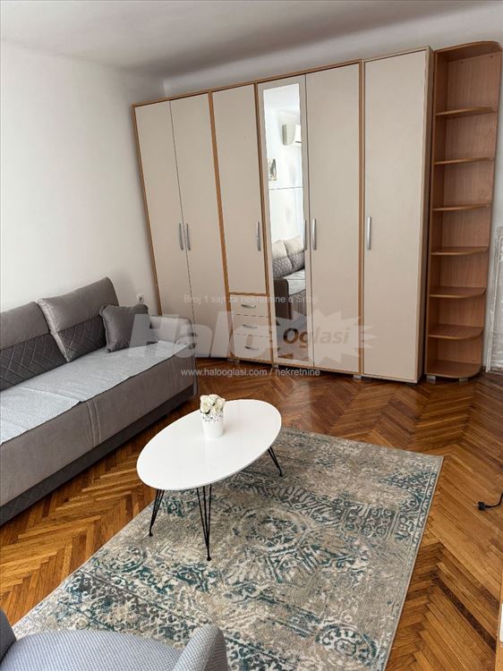 1.0 stan za izdavanje Novi Beograd Paviljoni — 5