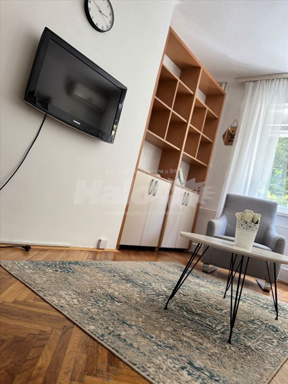 1.0 stan za izdavanje Novi Beograd Paviljoni — 9