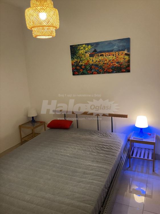 1.5 komforan stan u mirnom kraju centra grada — 11
