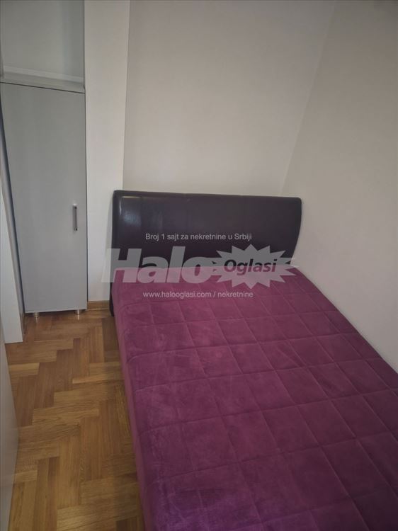 1.5 stan Crveni Krst Vracar Zvezdara 35m2 — 3