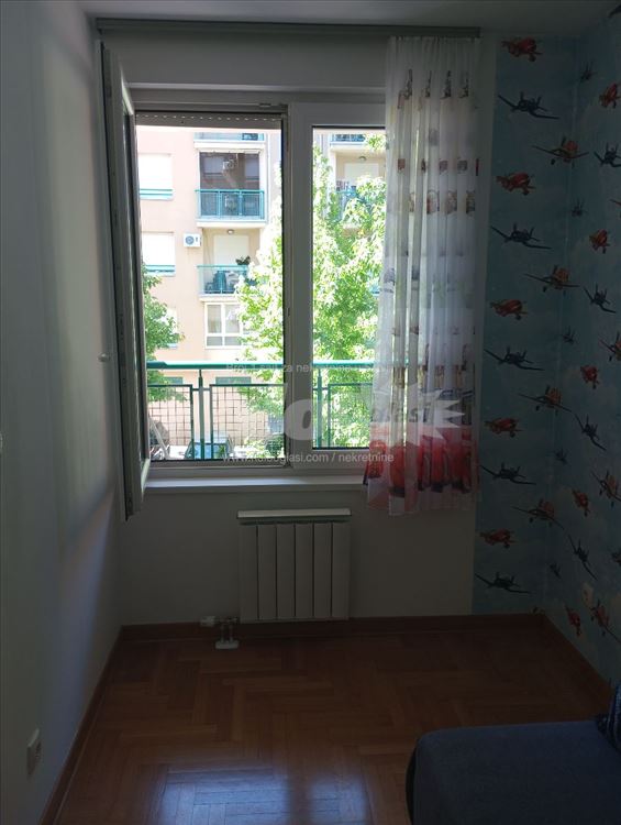 1.5 Stan , naselje Stepa Stepanović — 9
