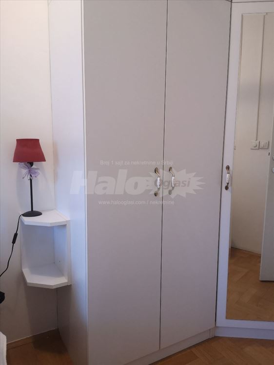1.5 stan Novi Beograd — 9