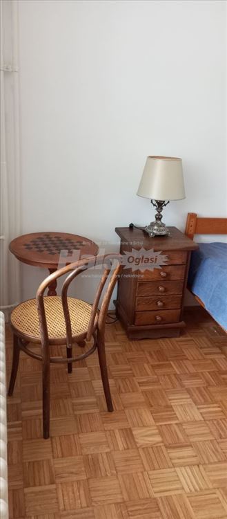 1.5 stan Retenzija, Prve pruge — 12