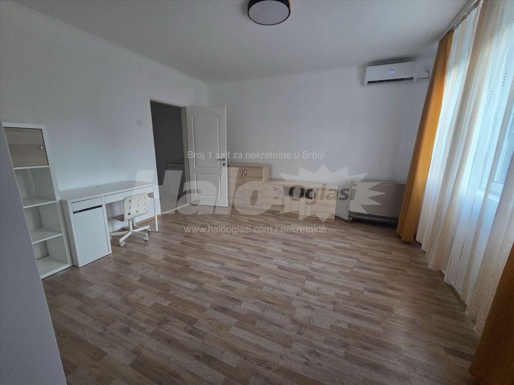 1.0 Kotež, 38 m2, uknjižen, adaptibilan — 5