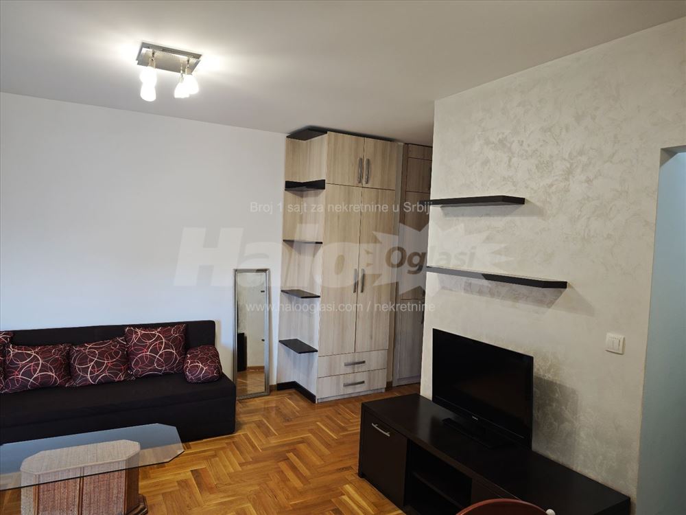 1.0 odličan,lepo sređen stan, novogradnja — 2