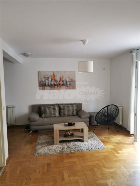 1.0 stan / Crveni Krst / 34m2 — 10