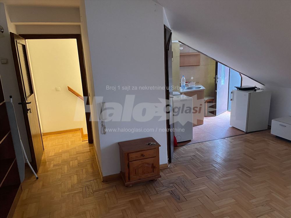 1,0 stan,41m2,Slavija-Hram,preko puta Klin.Tiršova — 5
