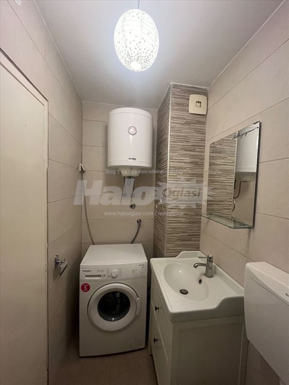 1.0 terasa,parking,podrum Zemun Cara Dusana — 6