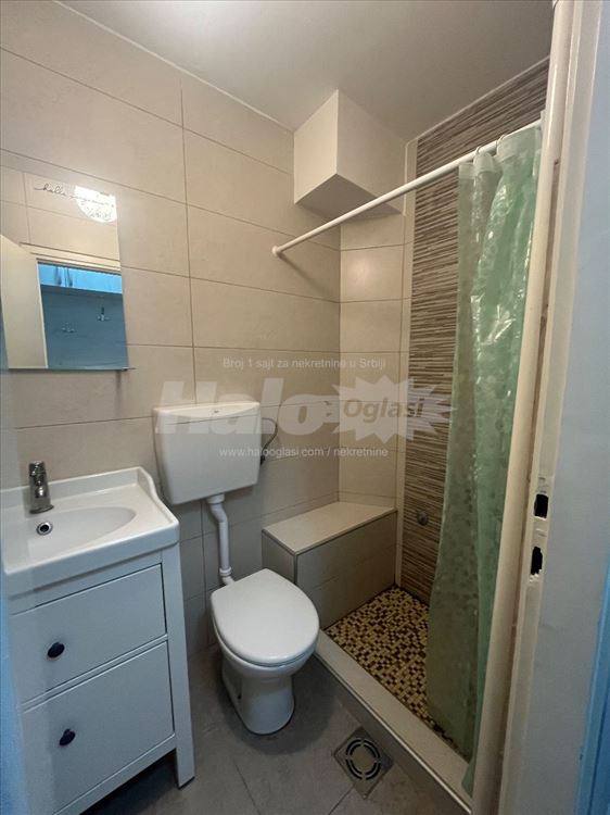1.0 terasa,parking,podrum Zemun Cara Dusana — 7