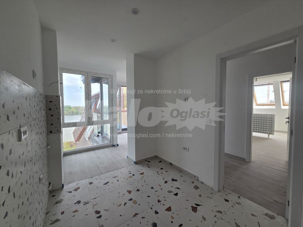 100% renovated 3bed riverside, half/fully furn. — 5
