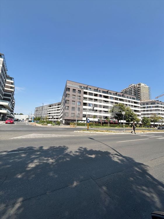 120m2 cetvorosoban stan sa 4 garaze — 5