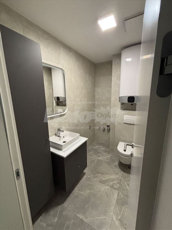 120m2 cetvorosoban stan sa 4 garaze — 10
