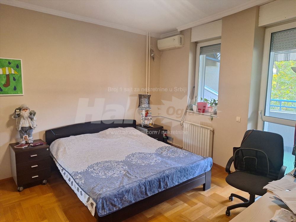 Prodaja stana od 132 m2 u bloku 21 — 12