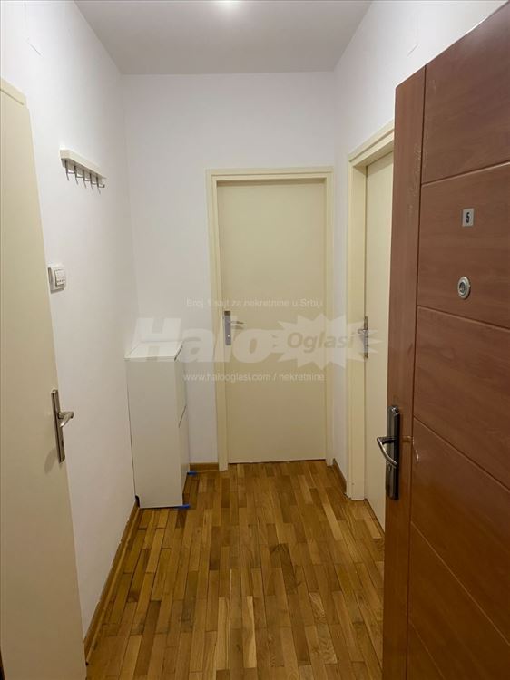 1.5 , Banovo brdo, Požeška, namešten — 2