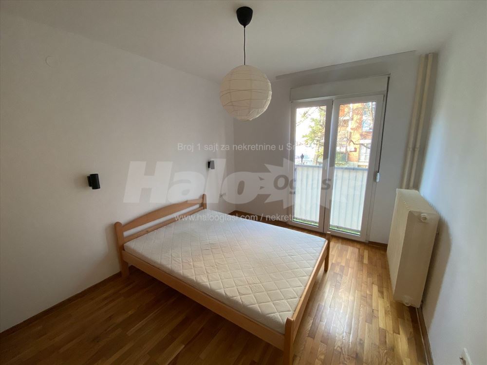 1.5 , Banovo brdo, Požeška, namešten — 14