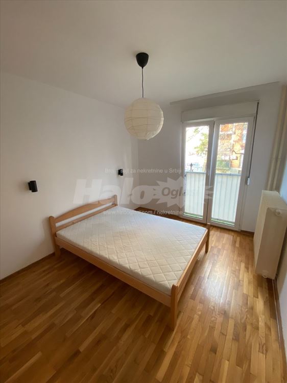 1.5 , Banovo brdo, Požeška, namešten — 15