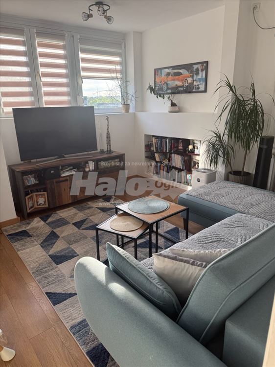 1.5 Stan u Bloku 63 (44m2) — 2