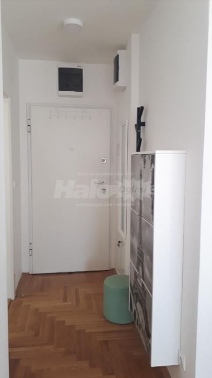 1.5 stan u bloku 72, novogradnja, CG po utrosku — 5