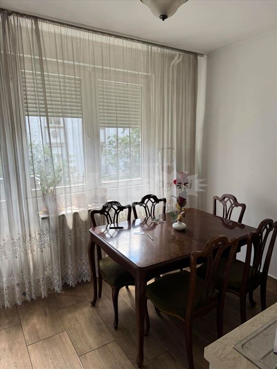 1soban-strogi centar-izdavanje (moguće parkiranje) — 4