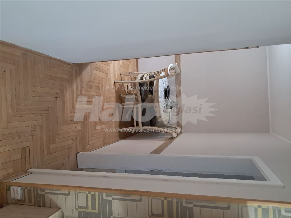 2.5 stan kod gradske bolnice — 9