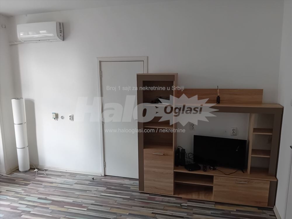 2.0 Centar Izuzetan Luks Renoviran Useljiv odmah — 3