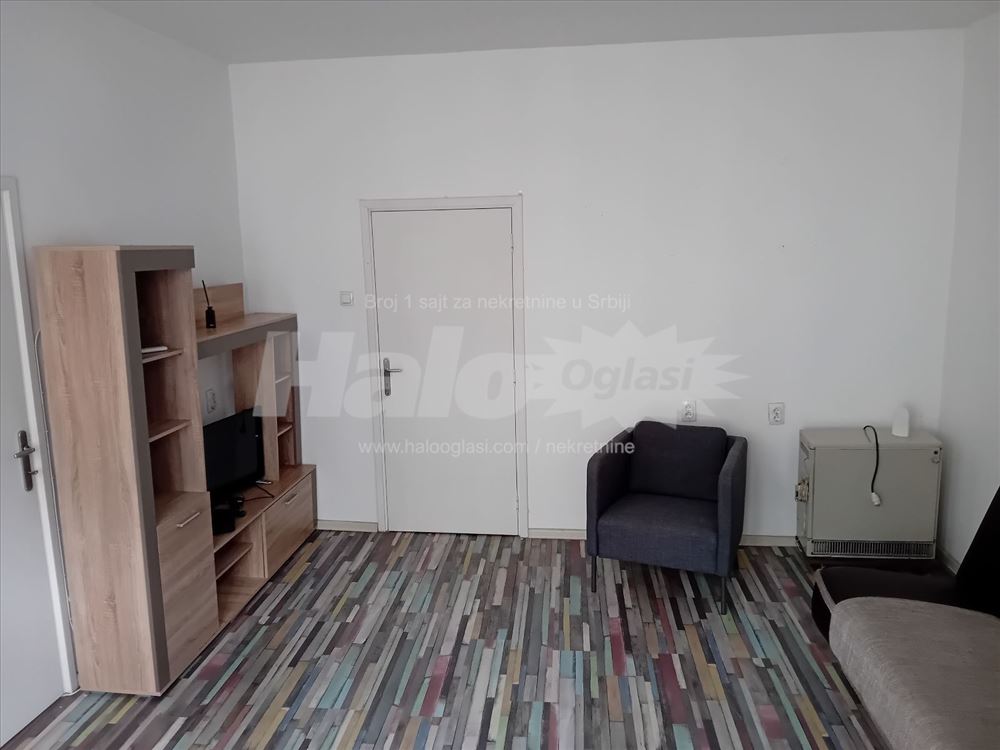 2.0 Centar Izuzetan Luks Renoviran Useljiv odmah — 4