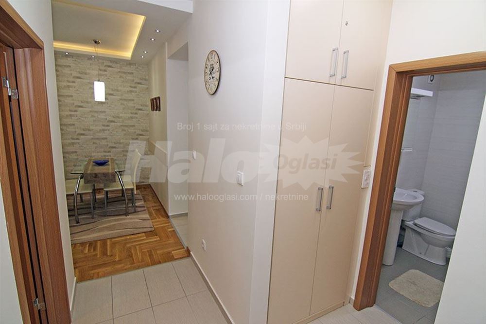 Odličan 2.0 stan u Vojvode Stepe na Trošarini — 13