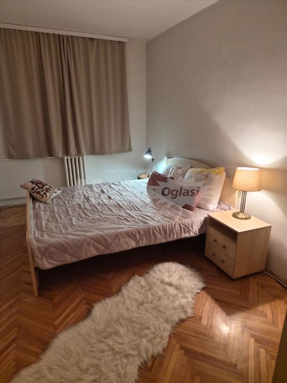 2,0 Stan,Zemun,Makedonska — 5