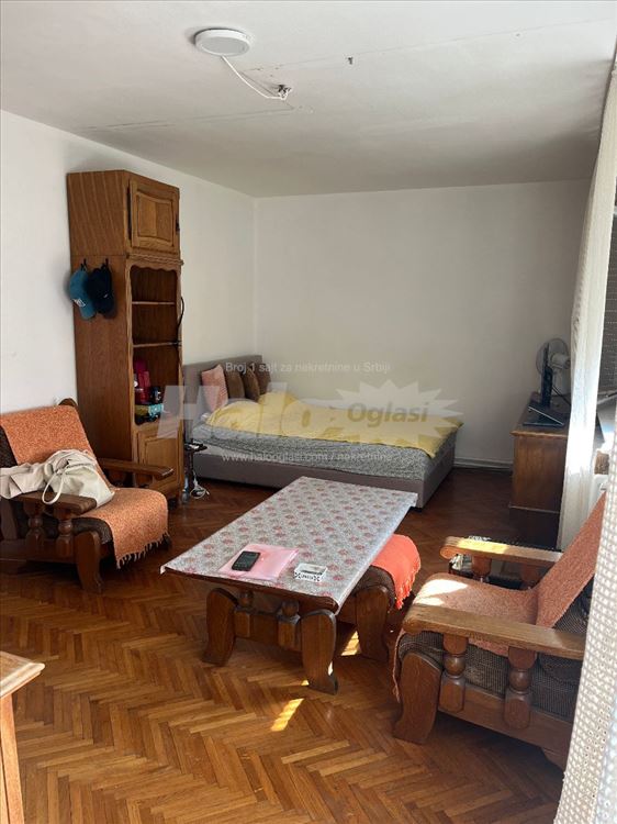 2.0 Vrаčar, Hadži Ruvimova — 12