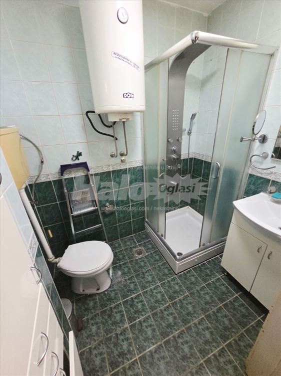 2.5 širi centar, Bulevar despota Stefana, 550 EUR — 8