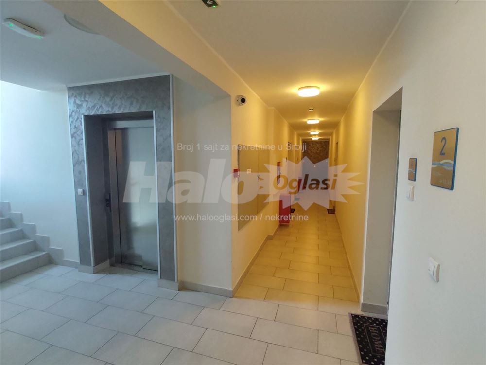 2,5 Savada / A Blok - direktno od vlasnika — 8
