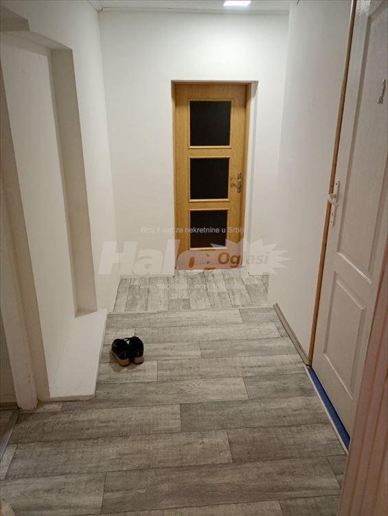 2.5 soban stan Cvetkova pijaca — 7