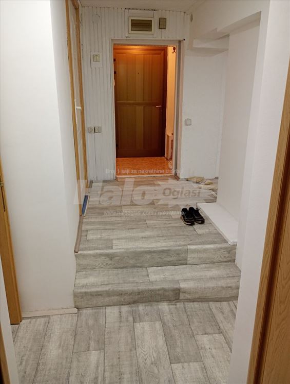 2.5 soban stan Cvetkova pijaca — 8