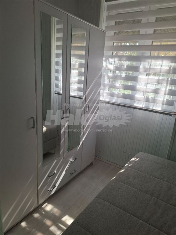 2.5 soban stan Cvetkova pijaca — 10