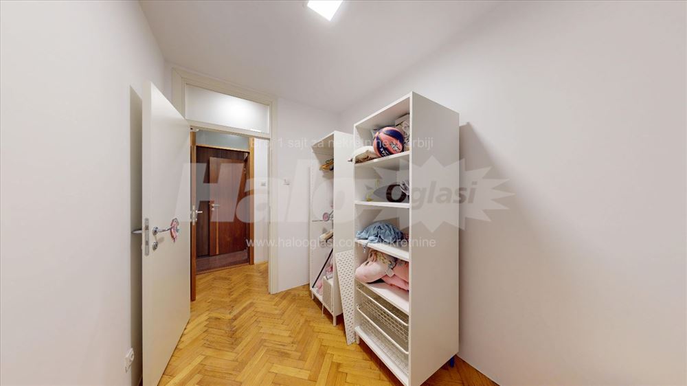 2.5 stan blok 33 — 7