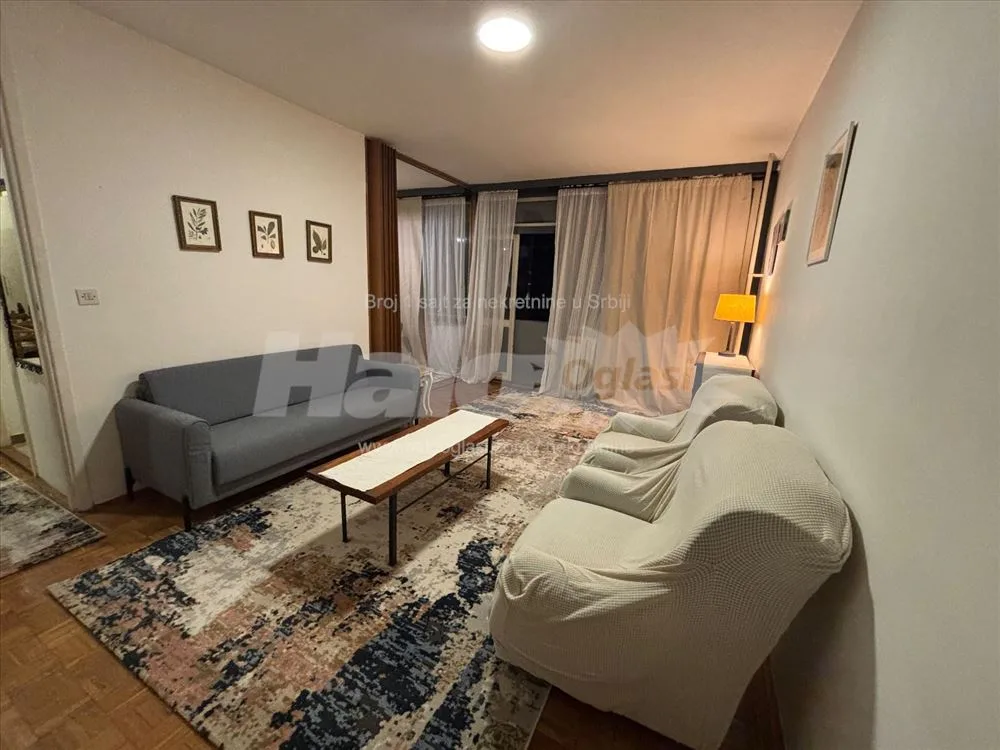 2.5 stan na odlicnoj lokaciji — 2