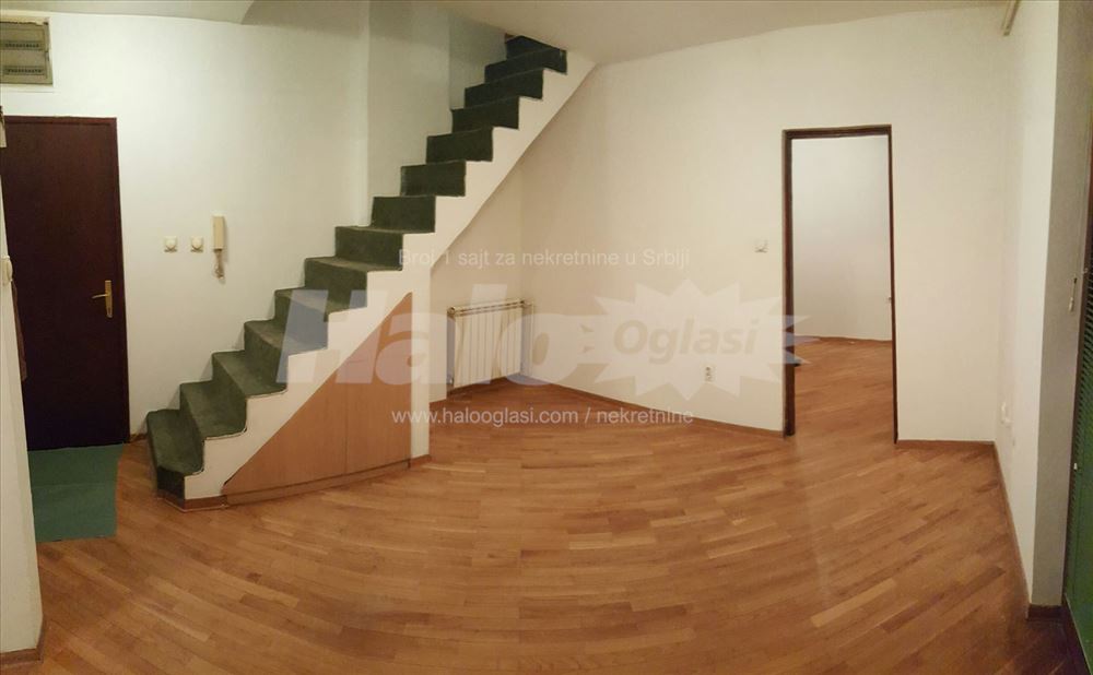 2.5 stan, prazan, kod  toplane — 3