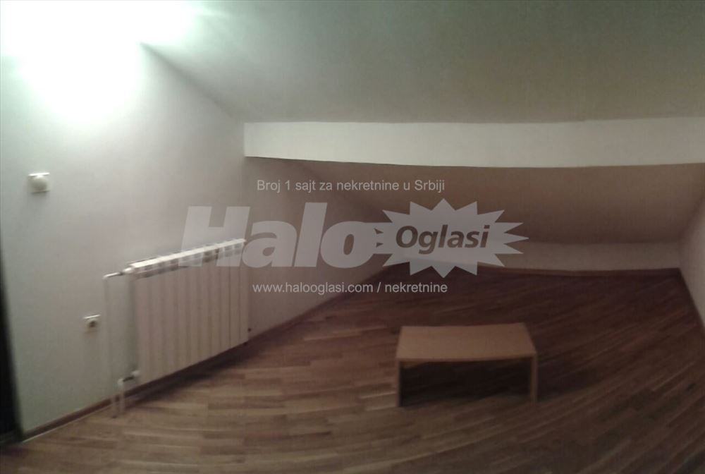 2.5 stan, prazan, kod  toplane — 10
