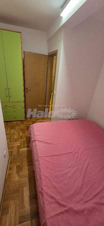 2.5 Stan Vojvode Vlahovica, parking mesto — 5