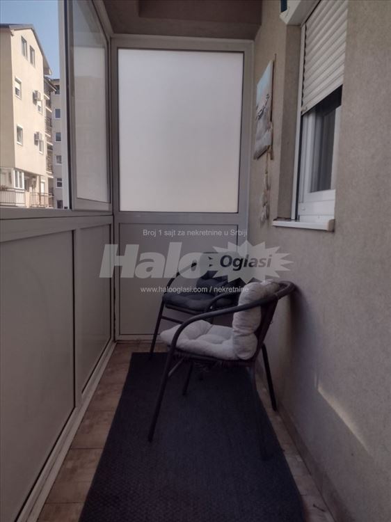 2.5 Stan Vojvode Vlahovica, parking mesto — 8