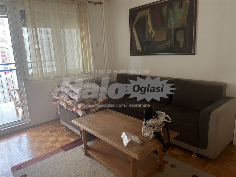 2.5soban stan, Blok 61, Novi Beograd — 2