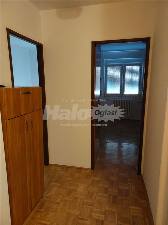 2.5soban stan, Blok 61, Novi Beograd — 3