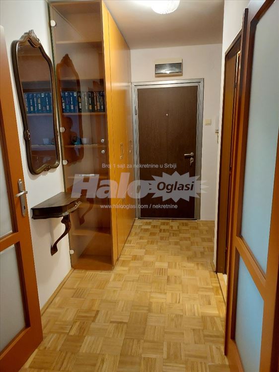2.5soban stan, Blok 61, Novi Beograd — 4