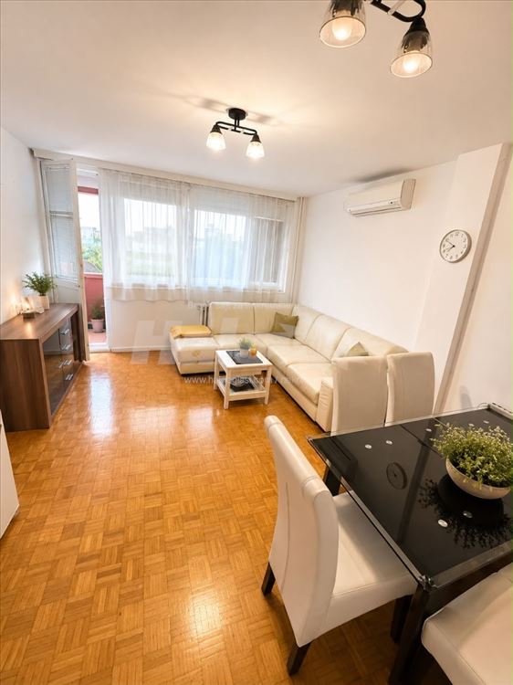 3.0 Centar Novog Beograda dve spavace sobe — 12