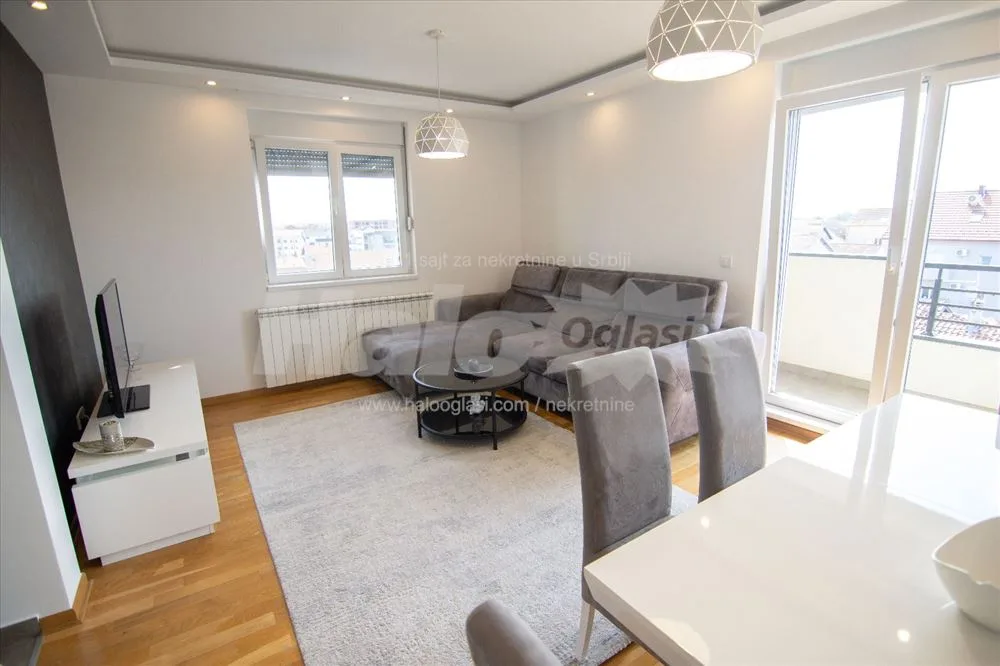 3.0 Ledine / Novi Surcin 60m2, Retko u ponudi! — 2